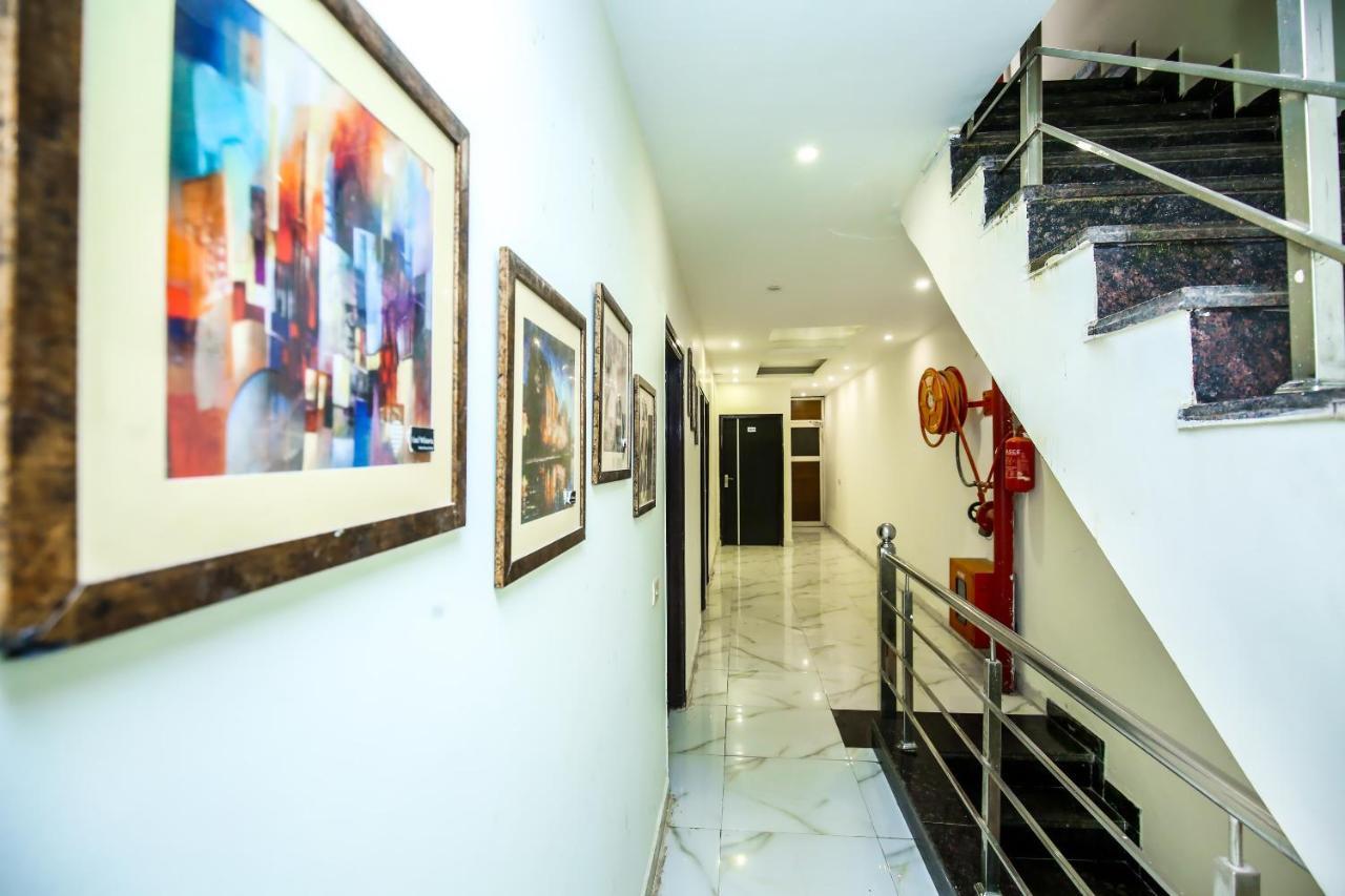 Hotel Wisteria -Main Highway Hotel Zirakpur Exteriér fotografie