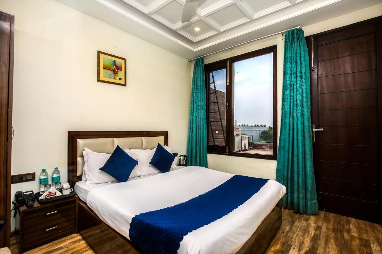 Hotel Wisteria -Main Highway Hotel Zirakpur Exteriér fotografie