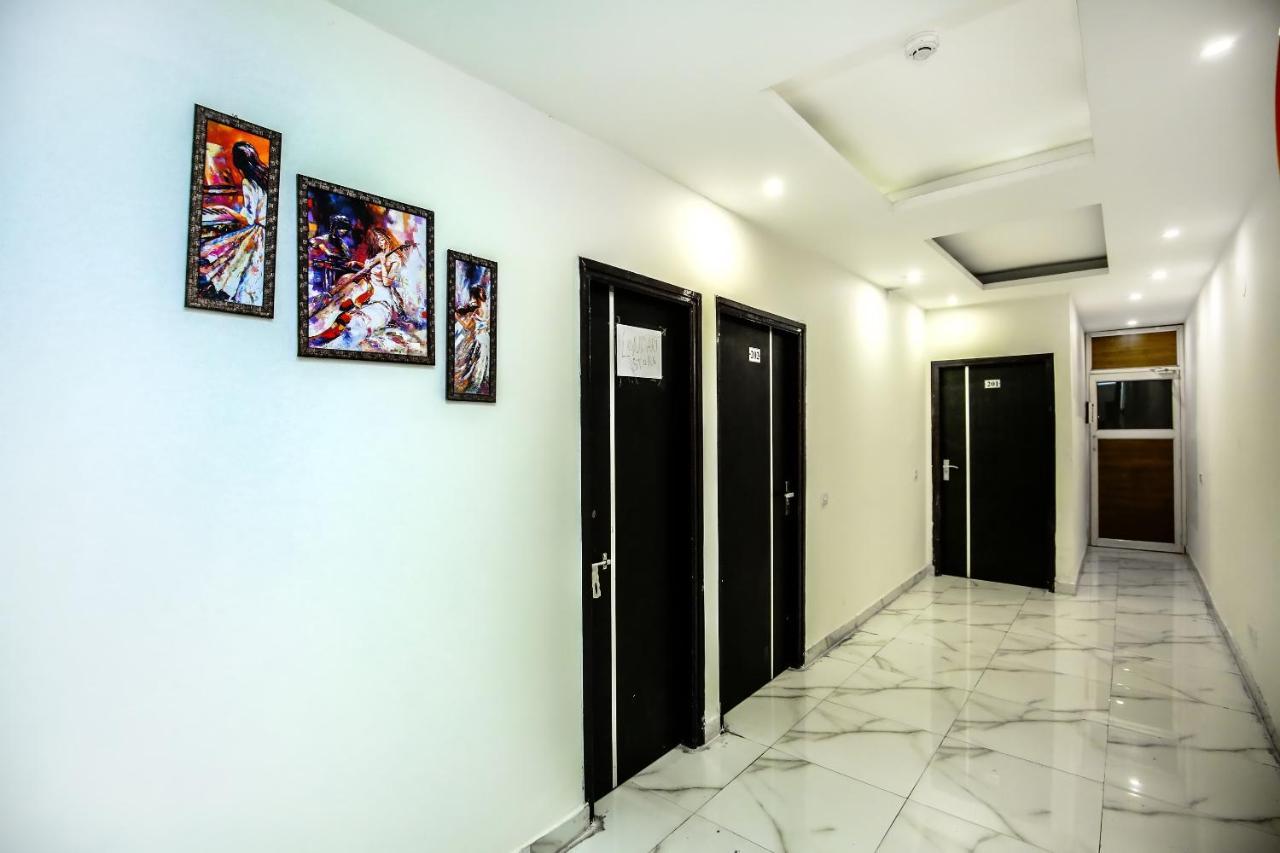 Hotel Wisteria -Main Highway Hotel Zirakpur Exteriér fotografie